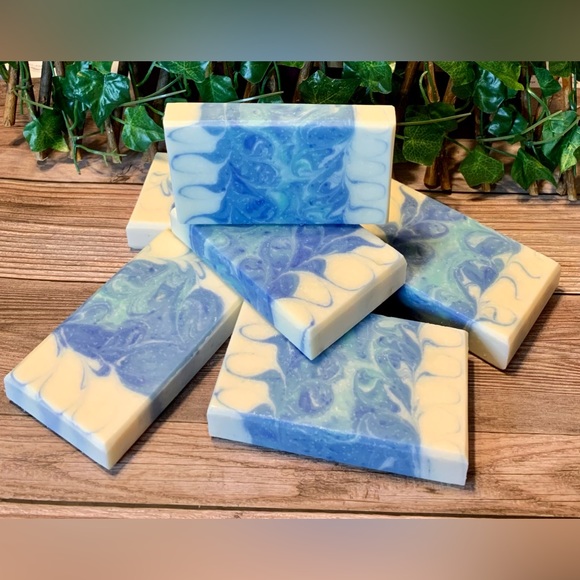Hand Crafted Artisan Soap with Oatmeal in an Ocean Pattern (One) - Picture 2 of 9